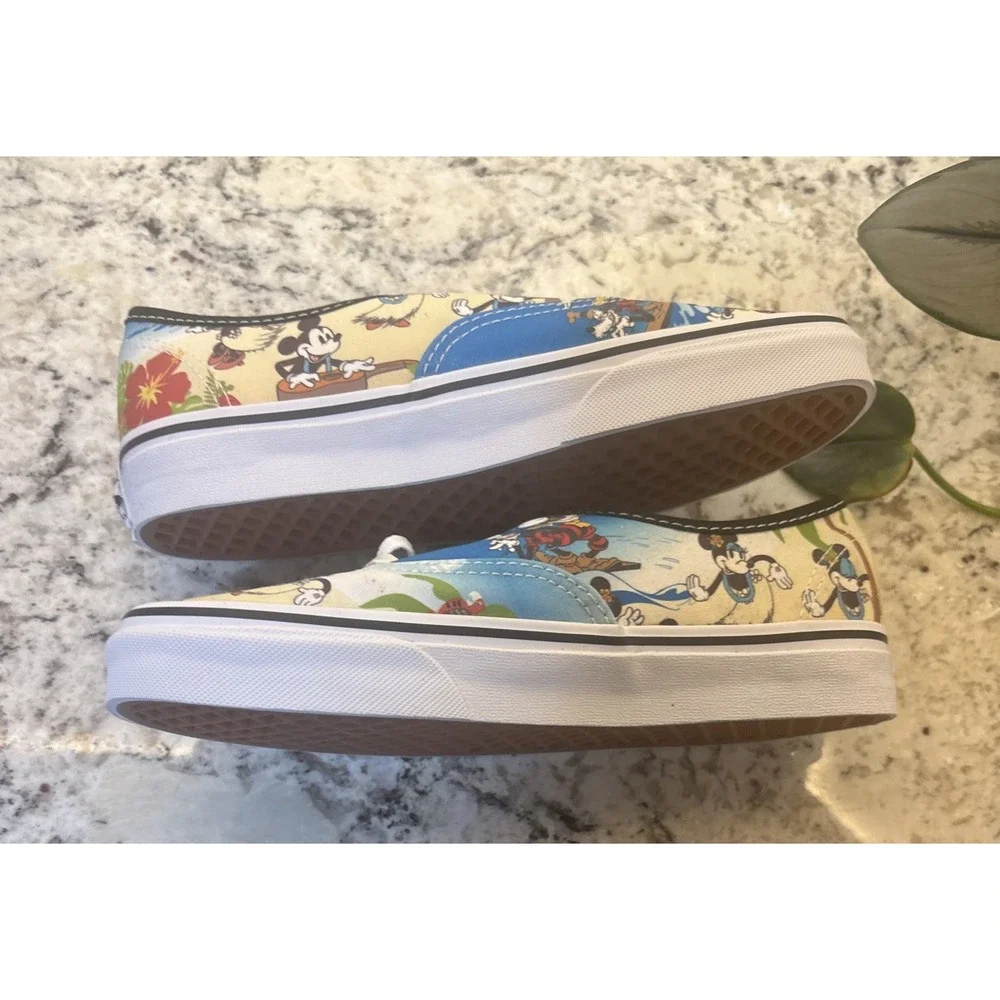 Vans X Disney Rare‎ Hawaiian Aloha Mickey Minnie Mouse M6 L7.5 limited Addition